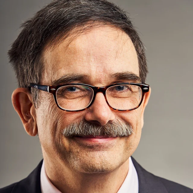 Portrait of Eric Bouteiller